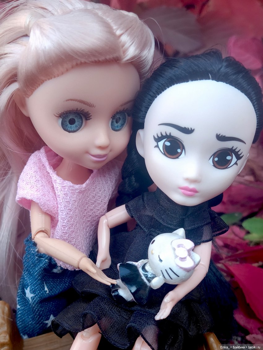 Что такое дружба: Уэнсдей Аддамс ✌Энид Синклер (фото 7)