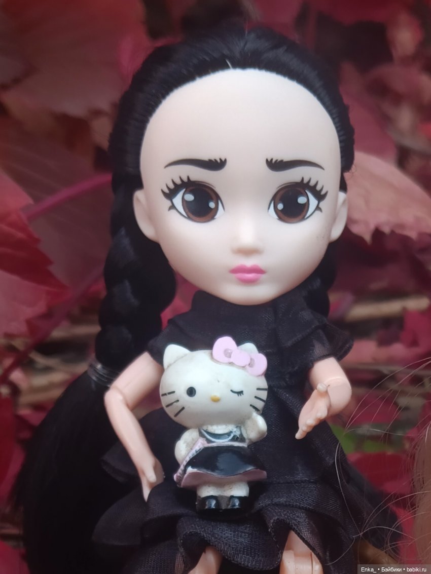 Что такое дружба: Уэнсдей Аддамс ✌Энид Синклер (фото 3)