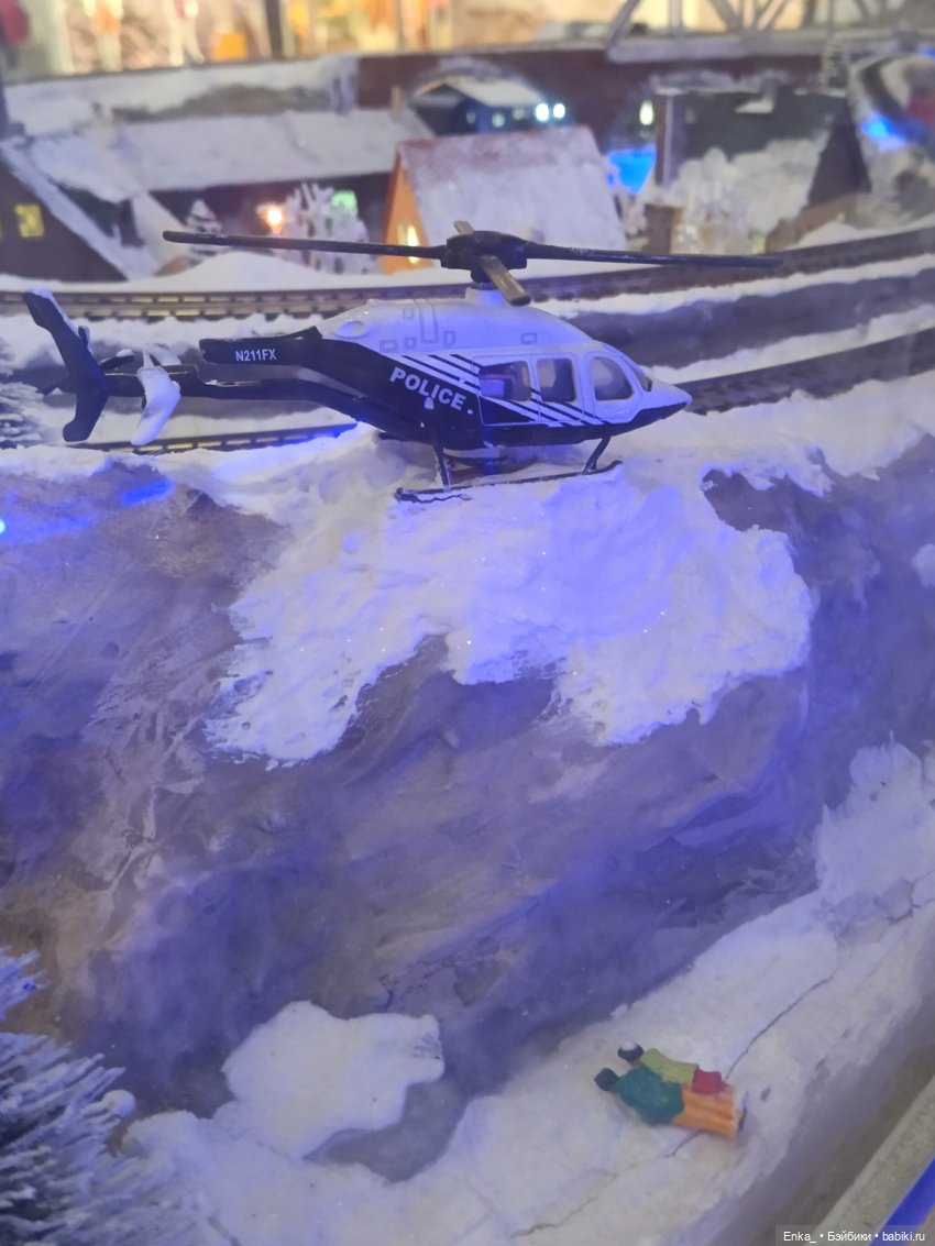 Крушение миниатюрного поезда (фото 7)