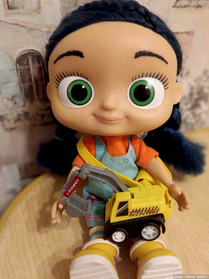 «Т-с-с-с! Мы с тобой всё исправим, глазки закрой…»