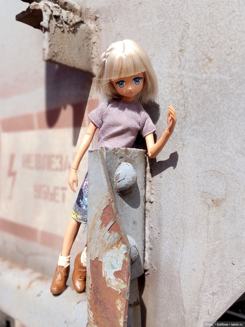Квентин у поезда — Куклы Azone (Азон) и тела Pure Neemo: фото