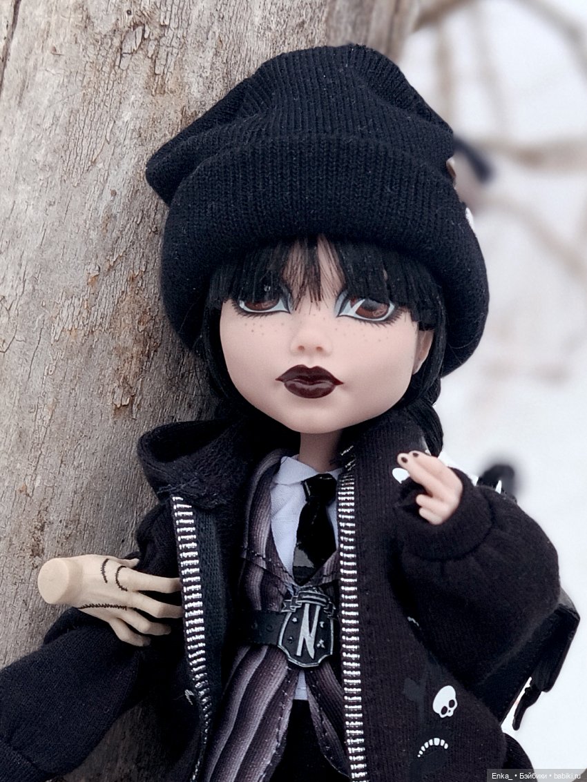 Уэнсдей: и часики снова тикают