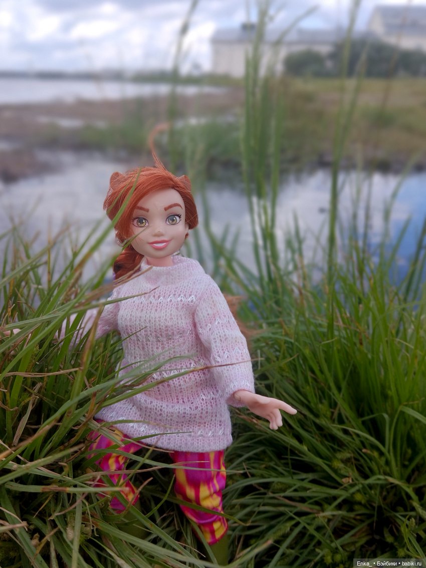 Белка на берегу ручья — Игровые куклы разных производителей (Разное): редкие бренды