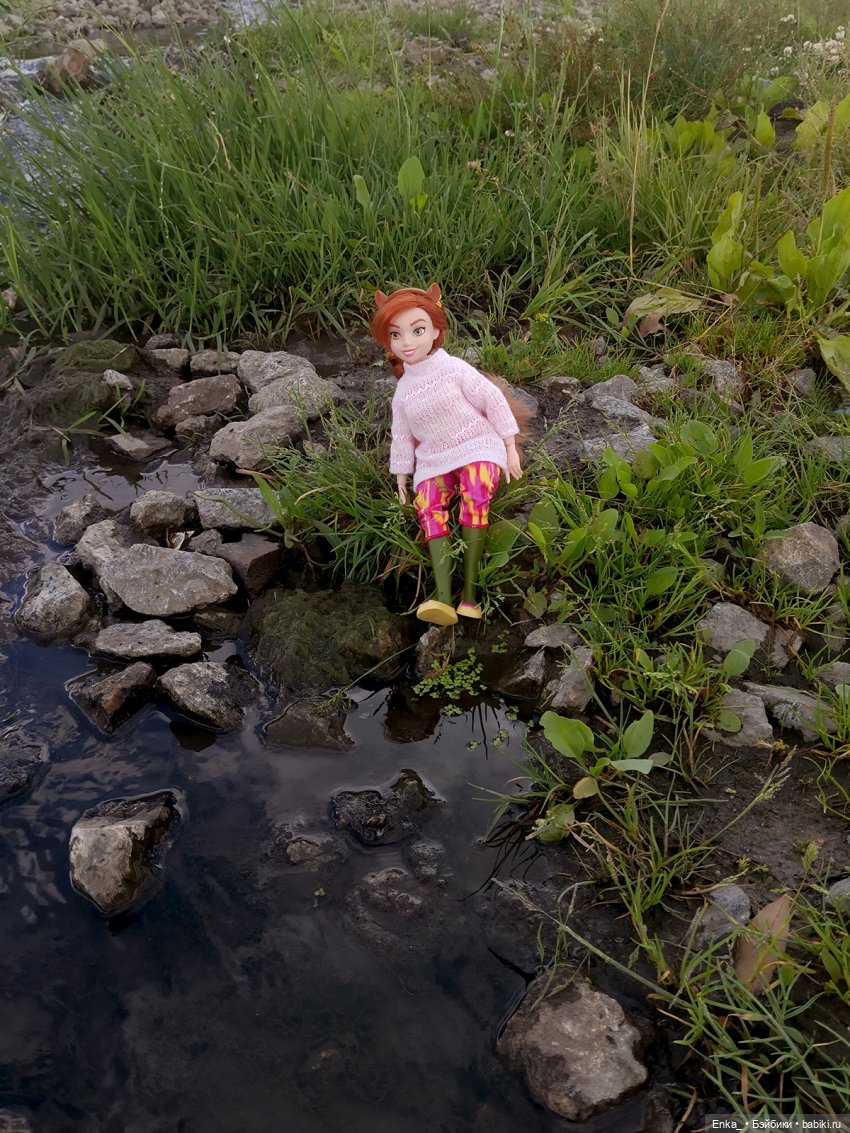 Белка на берегу ручья — Игровые куклы разных производителей (Разное): редкие бренды