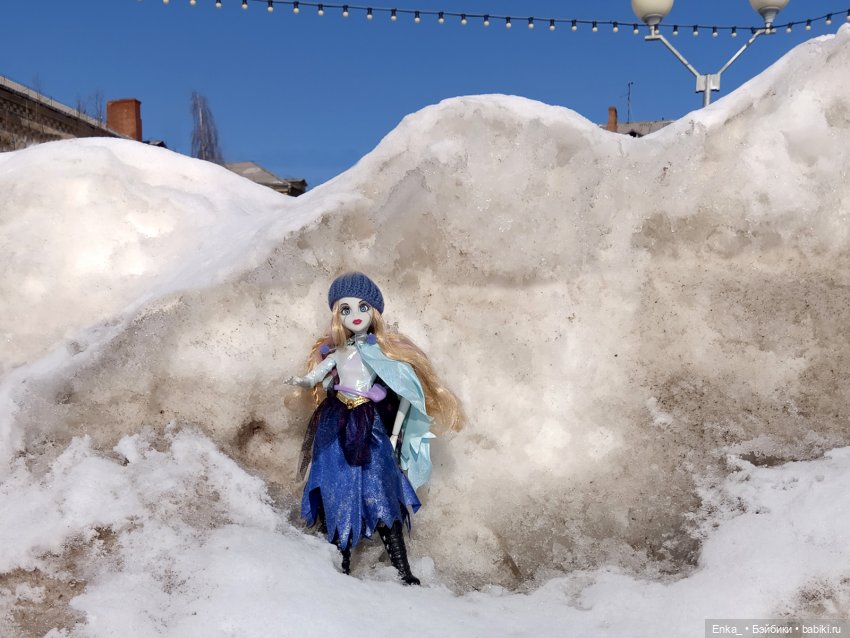 Новенькая! Такая прекрасно-ужасная принцесса-зомби (фото 8)