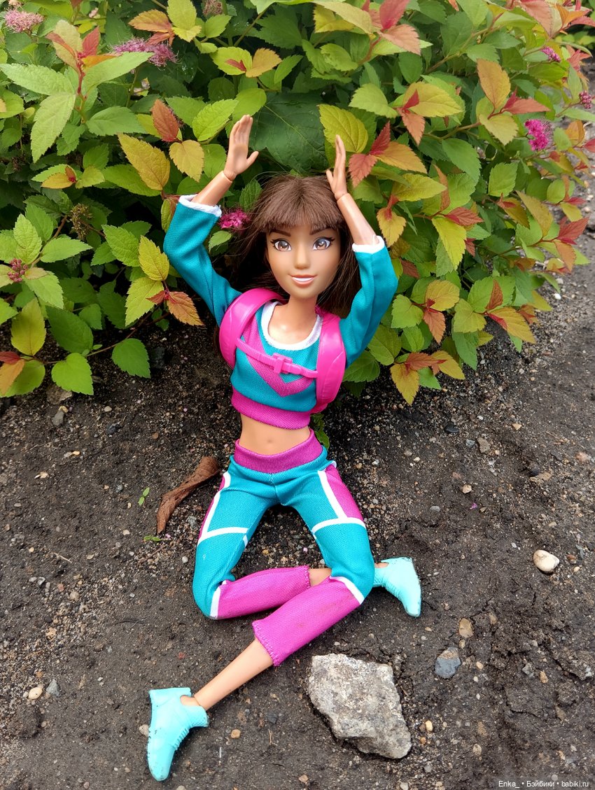 В цветочном лабиринте — Куклы Disney Animators и Принцессы Диснея: Disney Store (фото 10)