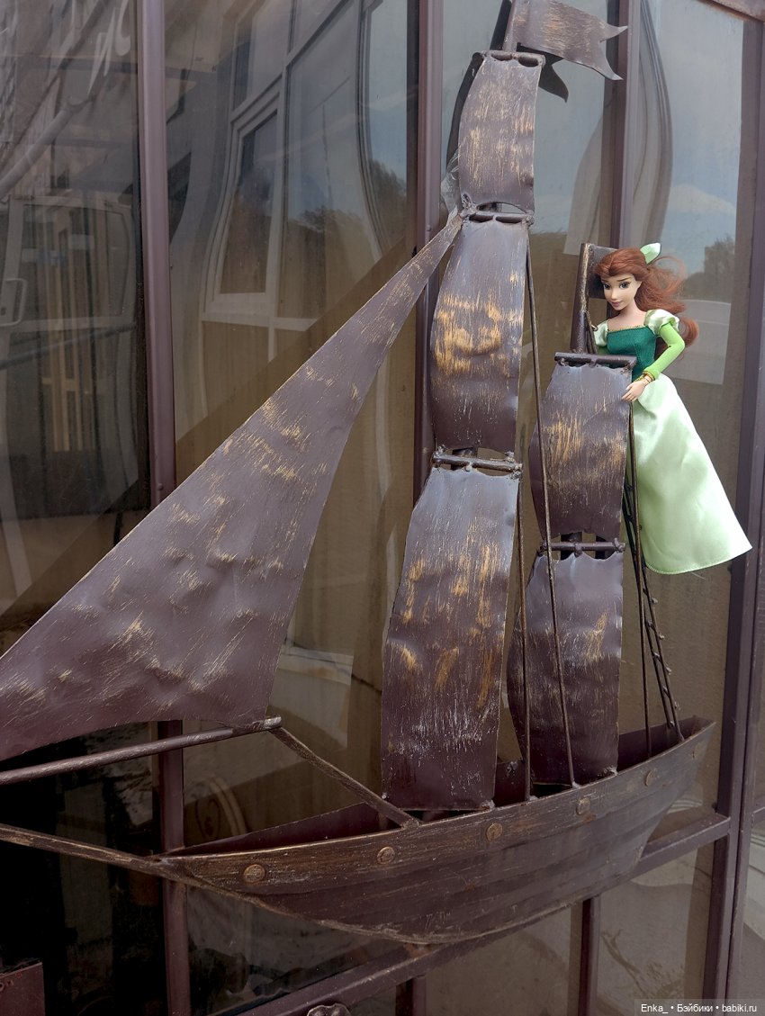 Белль в плавании — Куклы Disney Animators и Принцессы Диснея: Disney Store