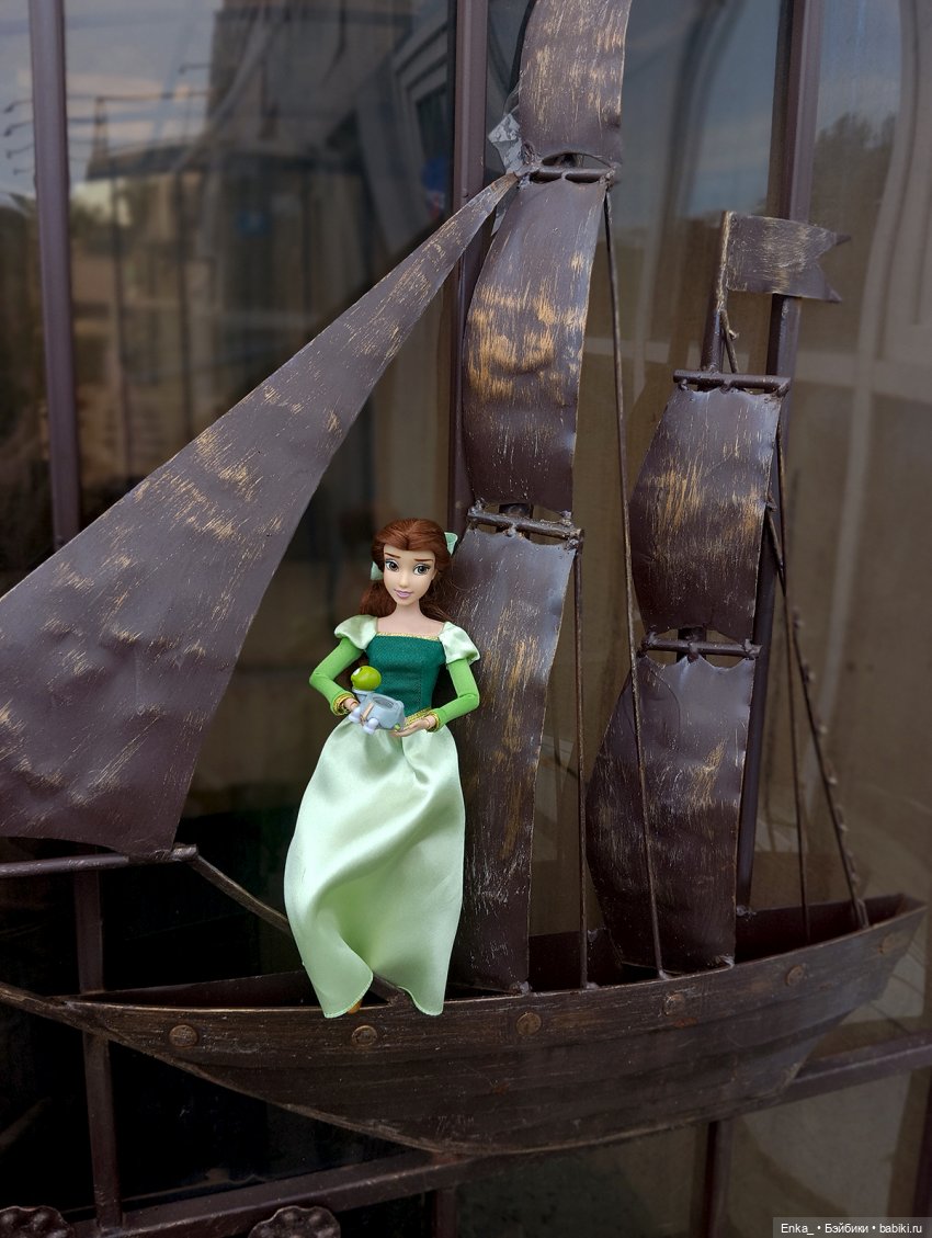 Белль в плавании — Куклы Disney Animators и Принцессы Диснея: Disney Store (фото 7)