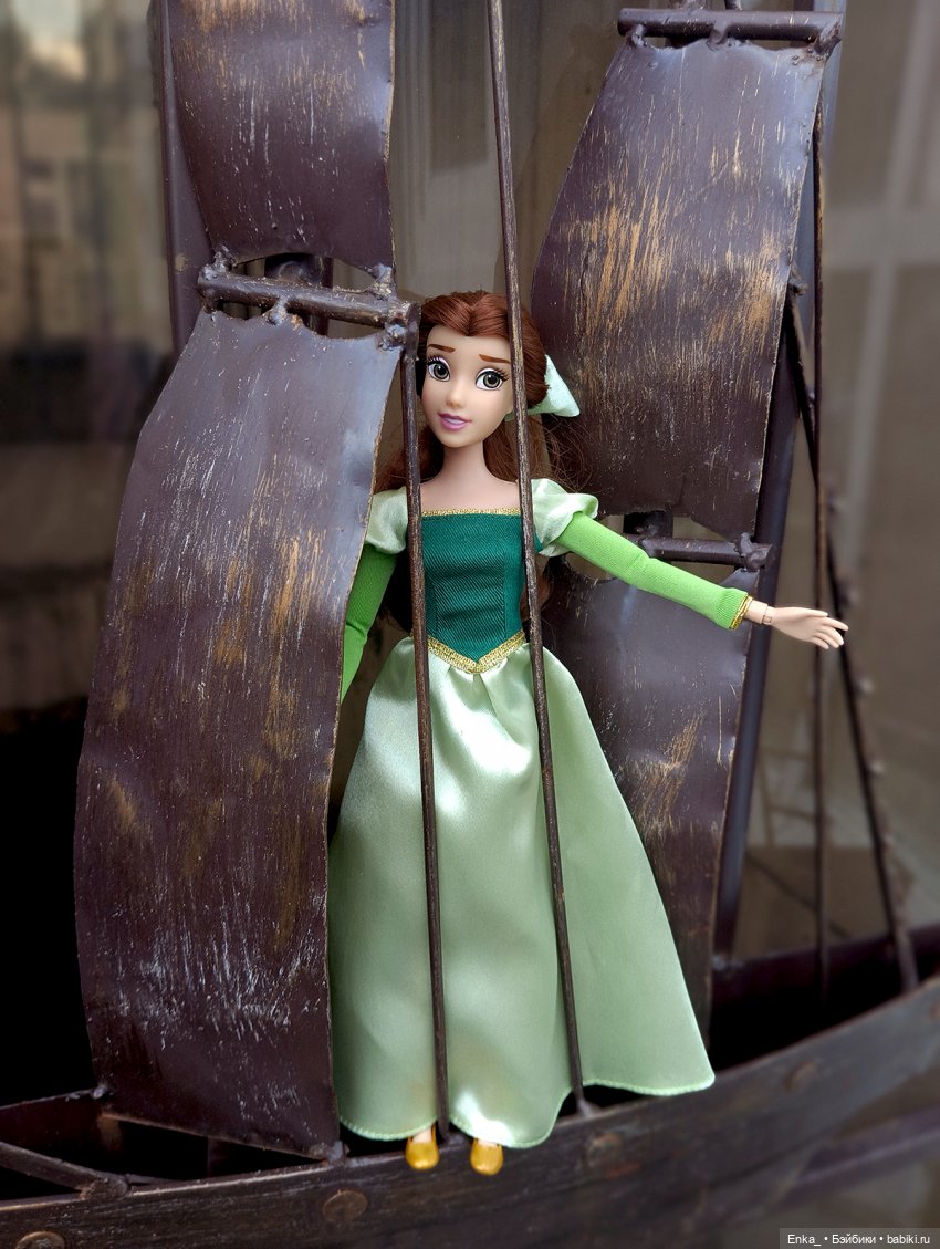 Белль в плавании — Куклы Disney Animators и Принцессы Диснея: Disney Store