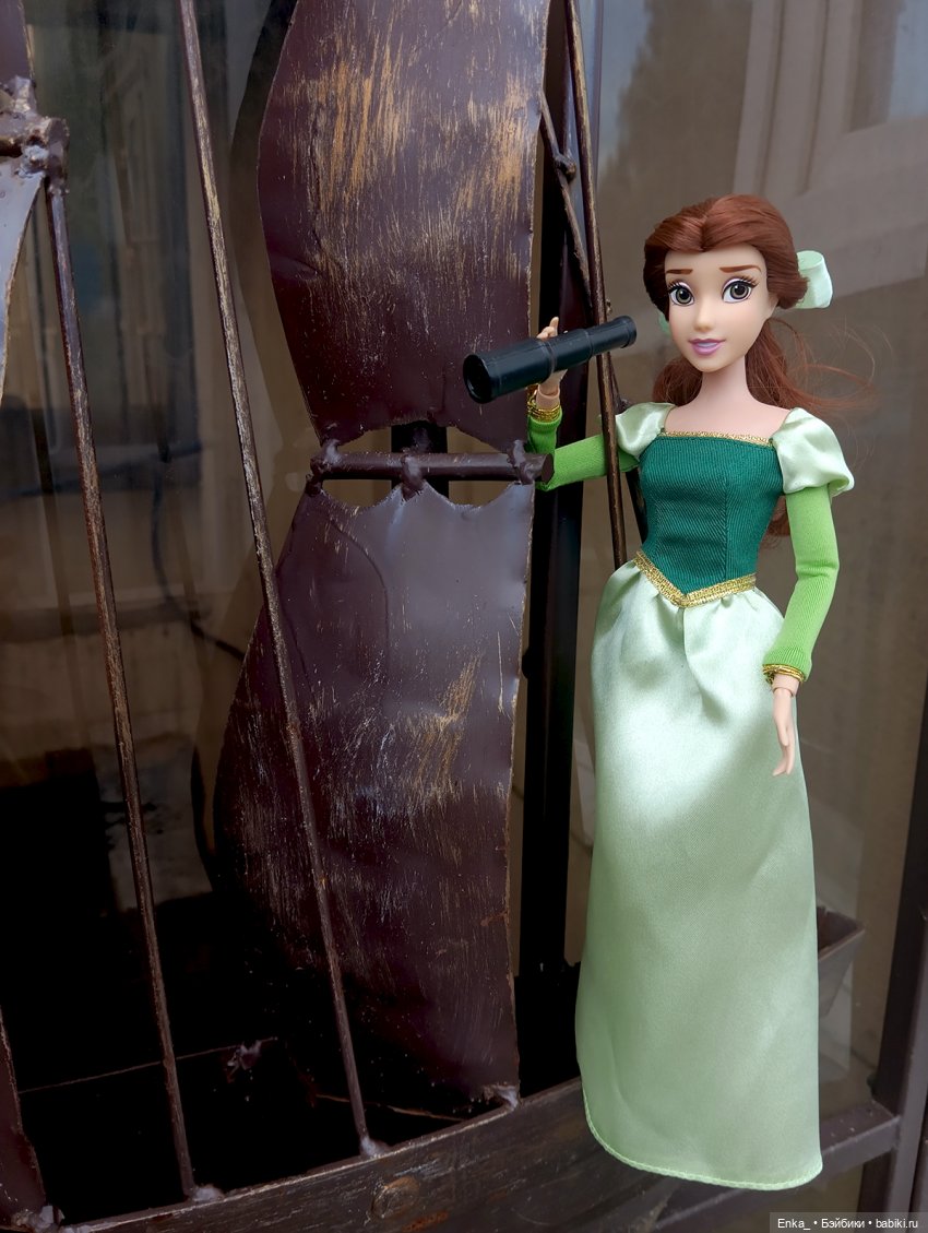 Белль в плавании — Куклы Disney Animators и Принцессы Диснея: Disney Store (фото 5)