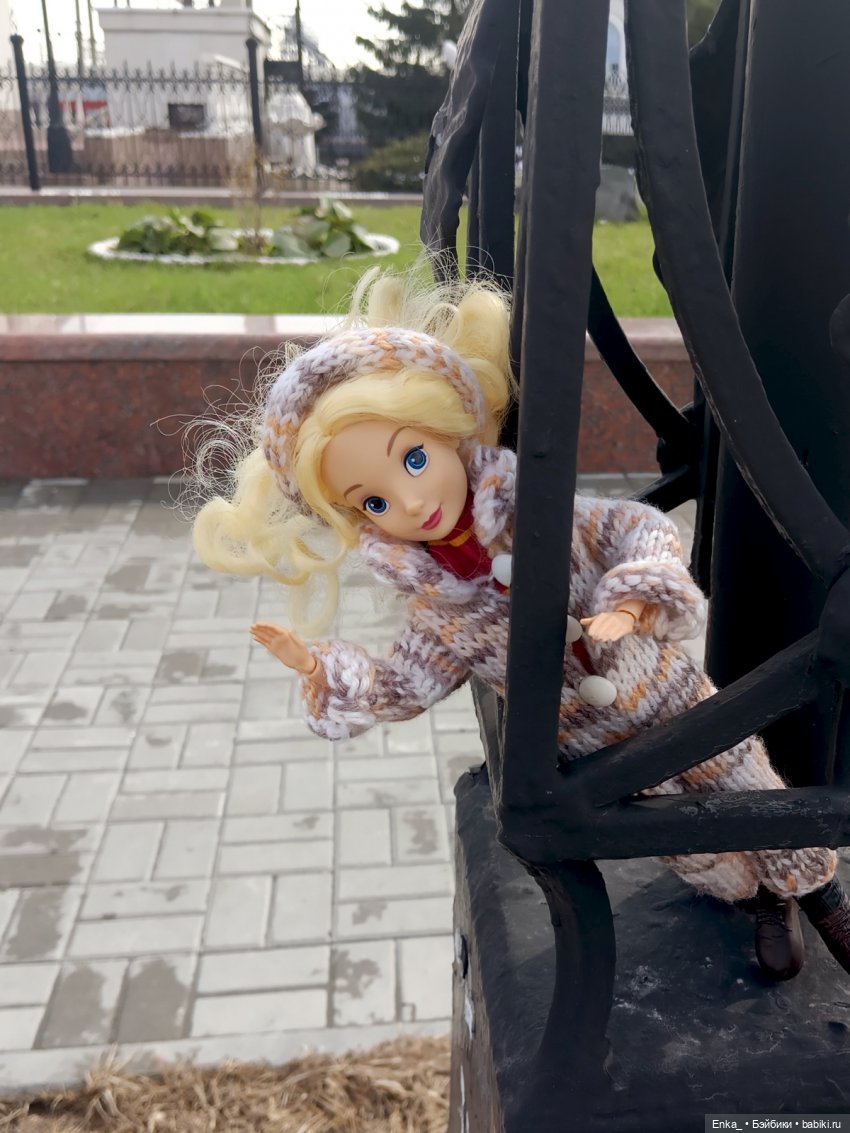 Алиса на привокзальной площади 🚉 | Бэйбики Алиса на привокзальной площади 🚉 (фото 9)