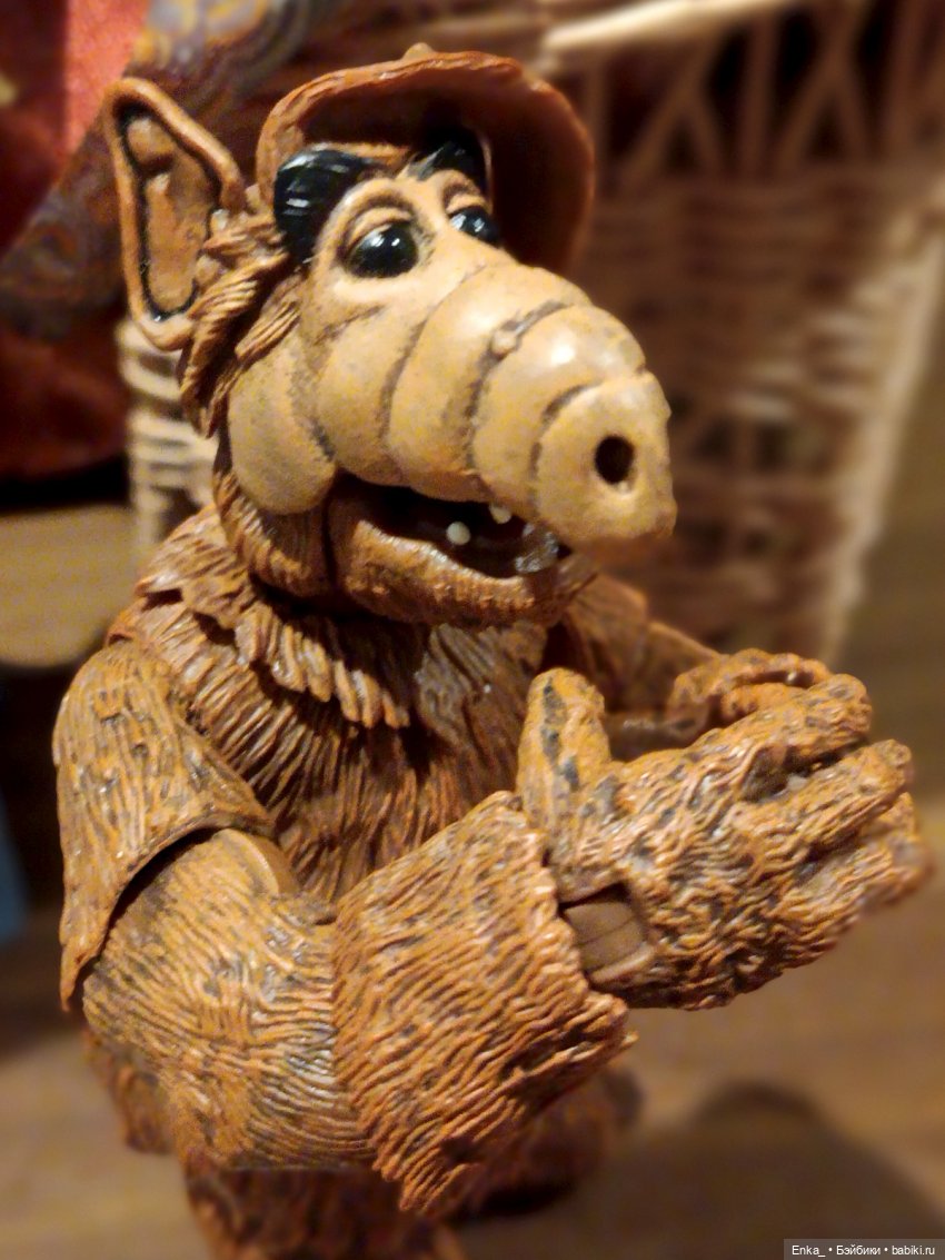 Ох уж этот Альф! «Давайте сперва перекусим, а дружелюбие проявите потом» (фото 5)