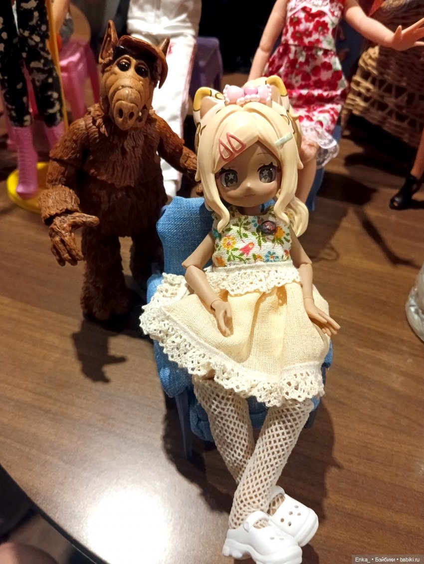 Ох уж этот Альф! «Давайте сперва перекусим, а дружелюбие проявите потом» (фото 10)