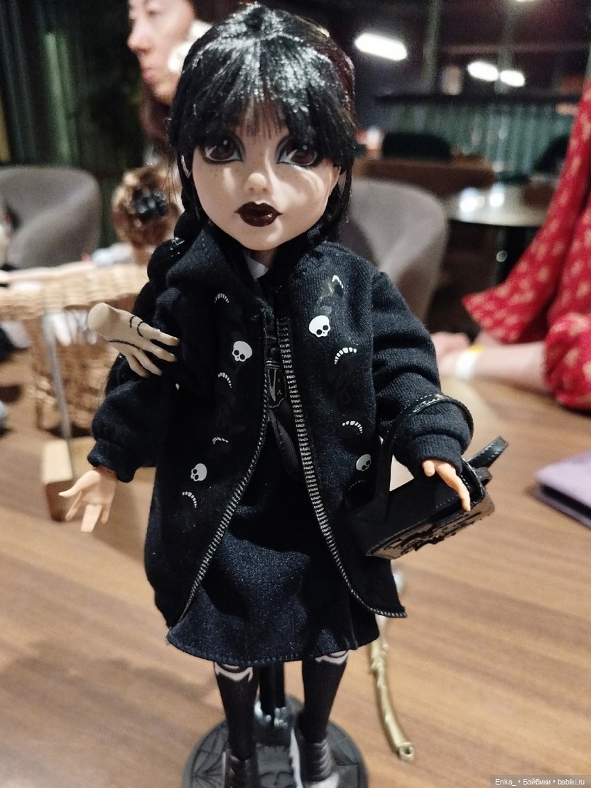 Новая шляпка Уэнсдей — Куклы Monster High и Ever After High: G1