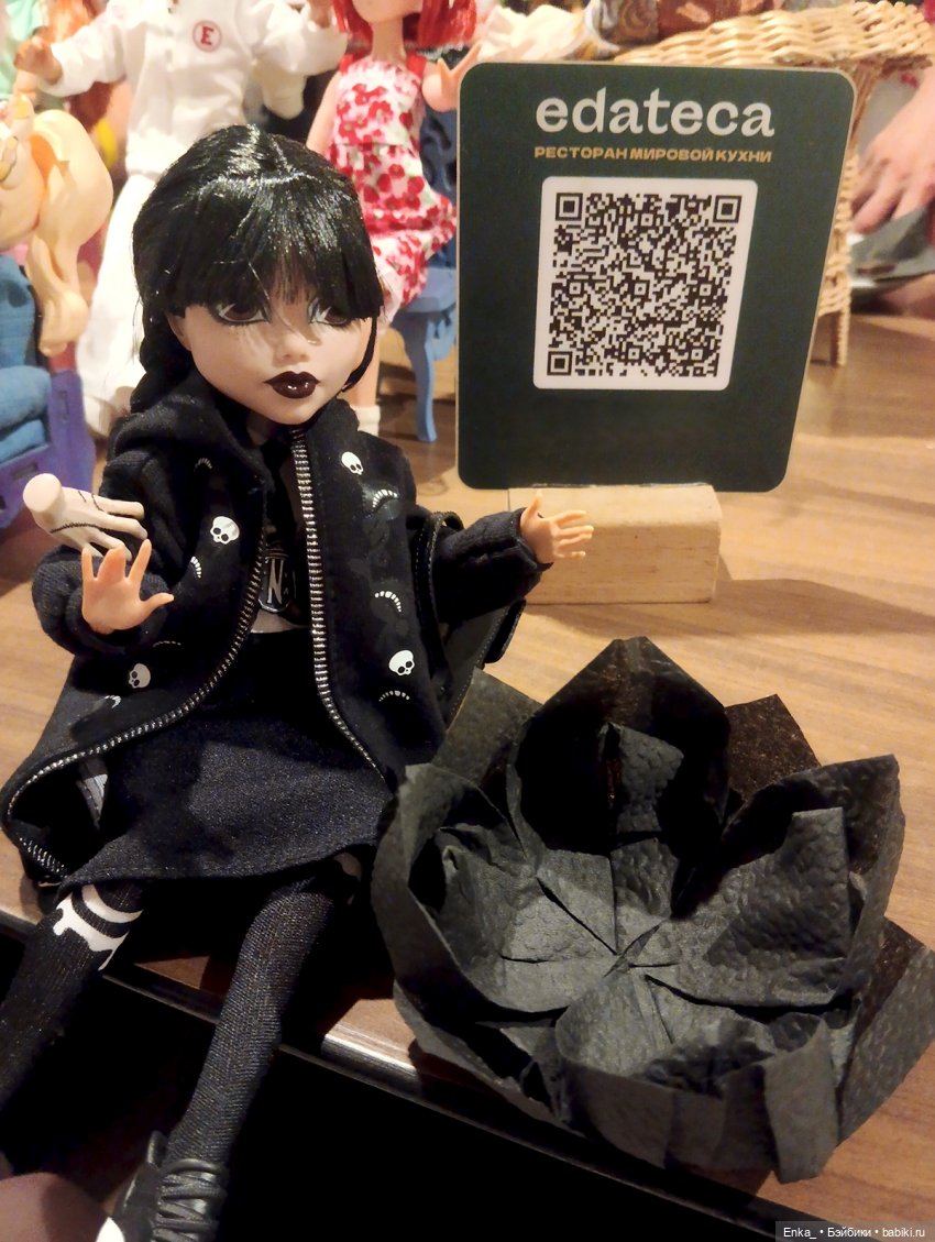 Новая шляпка Уэнсдей — Куклы Monster High и Ever After High: G1 (фото 3)