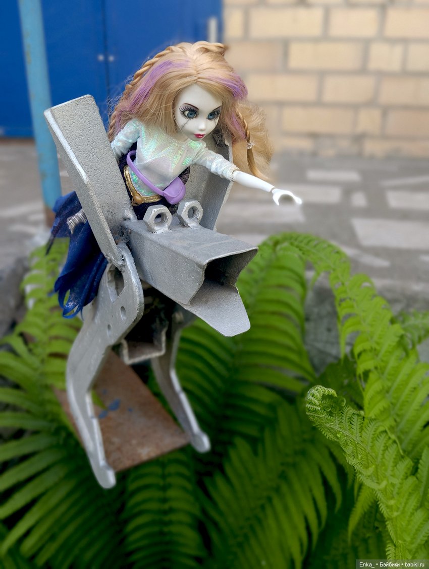 Принцесса-зомби и ее верный пес (фото 10)