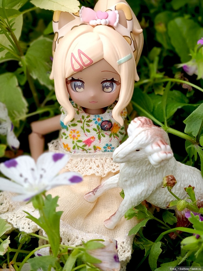 Променад с Мэри-Клэр — Куклы Simontoys и Come4Free (Blind Box): Teennar