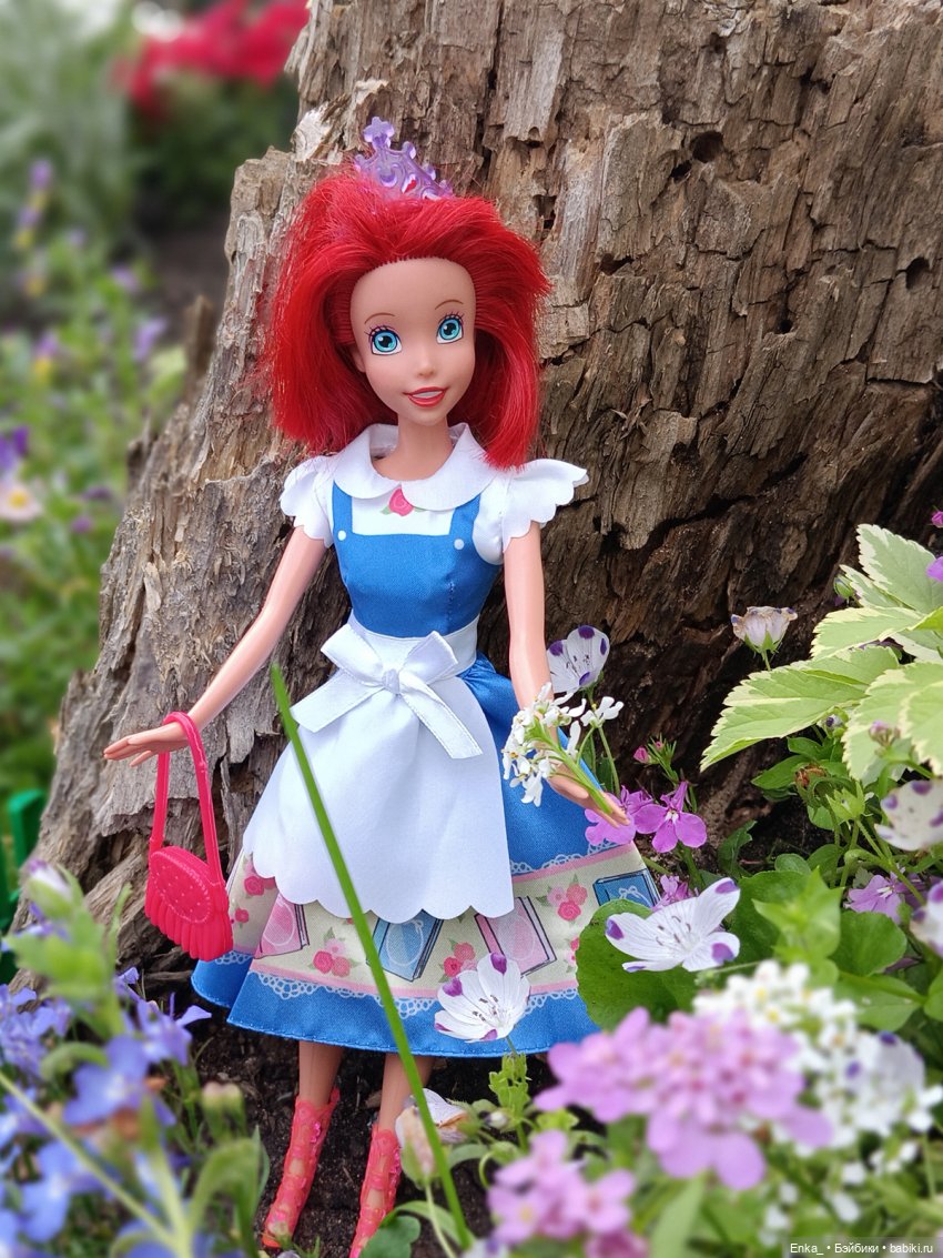Ариэль в саду — Куклы Disney Animators и Принцессы Диснея: Disney Store (фото 6)