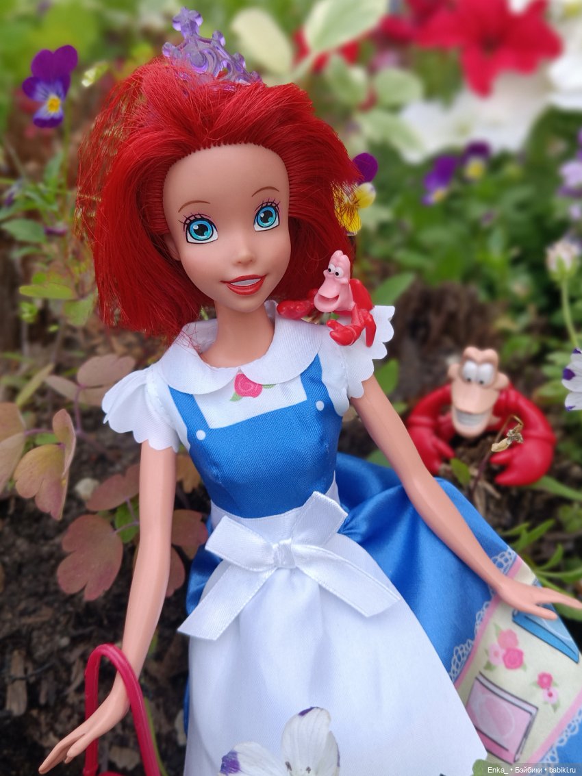 Ариэль в саду — Куклы Disney Animators и Принцессы Диснея: Disney Store