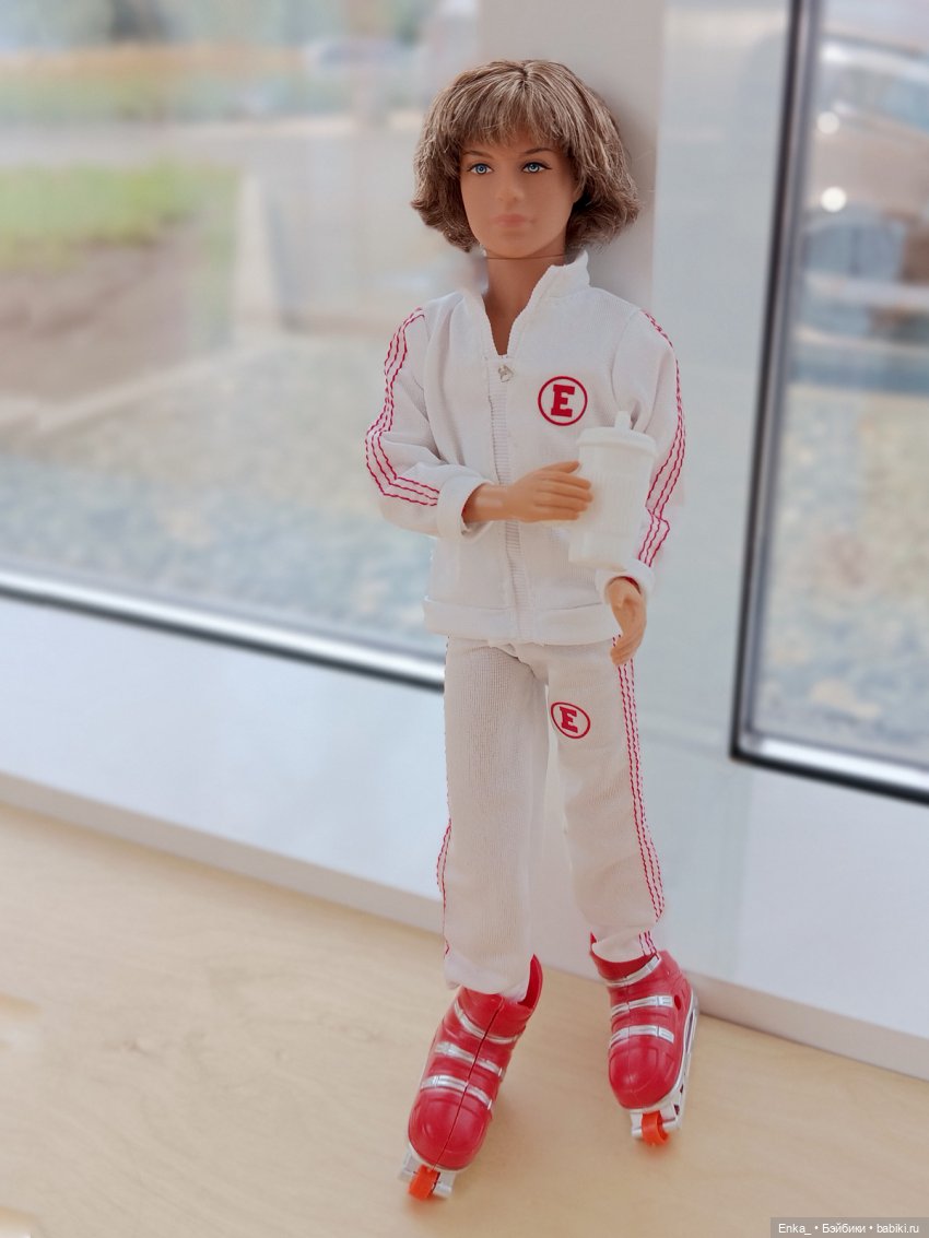 Красавчик Люк - новенький в коллекции (фото 6)