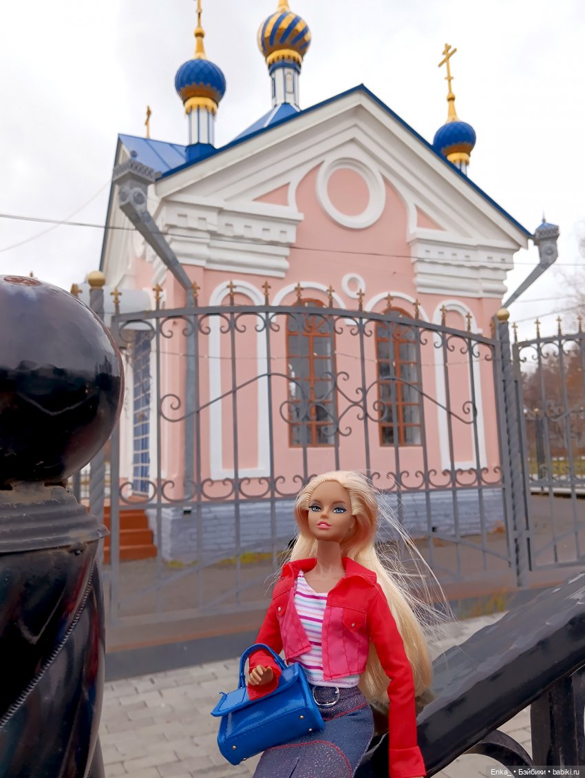 Дэйл у часовни Александра Невского (фото 6)