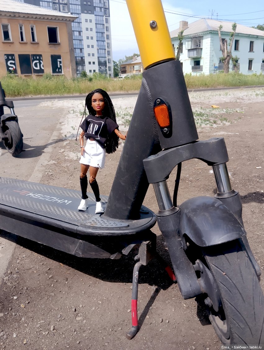 На прогулке с Ким — Куклы Barbie (Барби): Looks