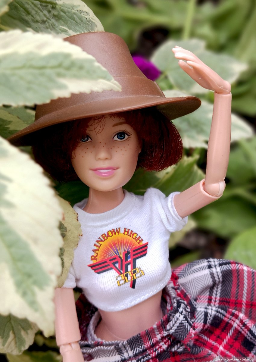 Летние прогулки с Велмой — Куклы Barbie (Барби): Looks (фото 7)