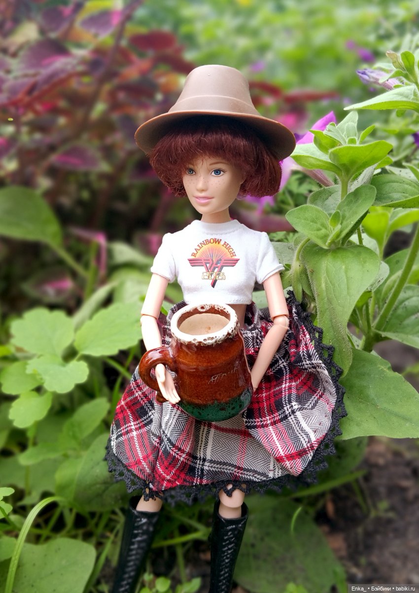 Летние прогулки с Велмой — Куклы Barbie (Барби): Looks (фото 4)