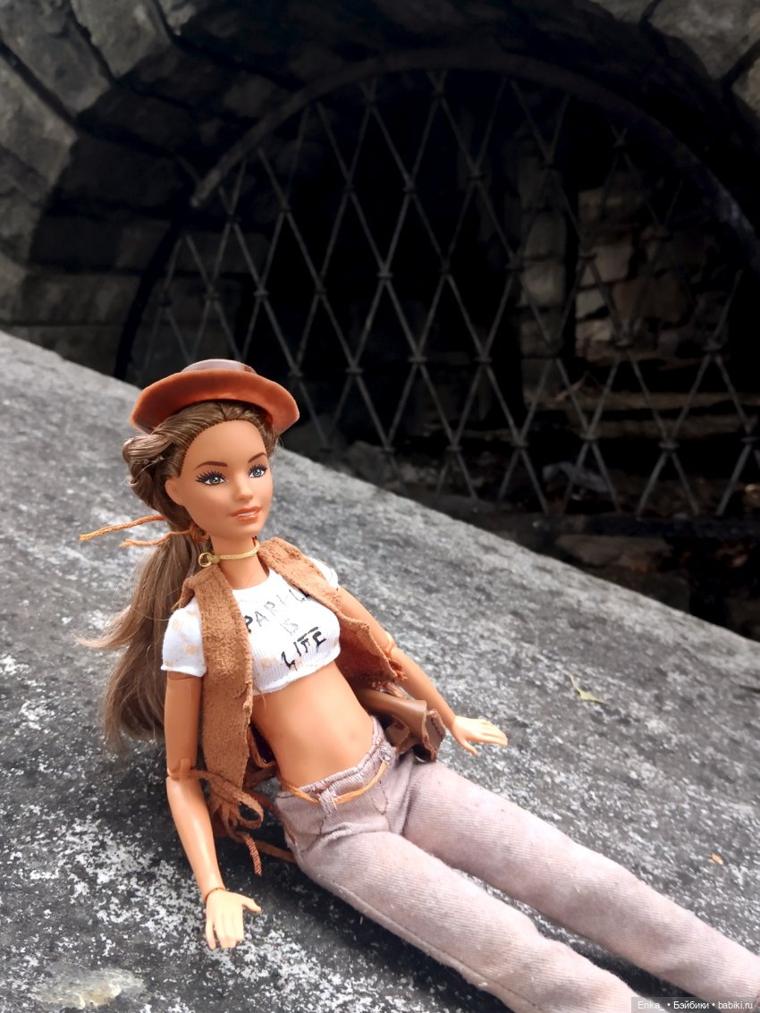 Аннет у Косого дома в Екатеринбурге | Бэйбики Аннет у Косого дома в Екатеринбурге