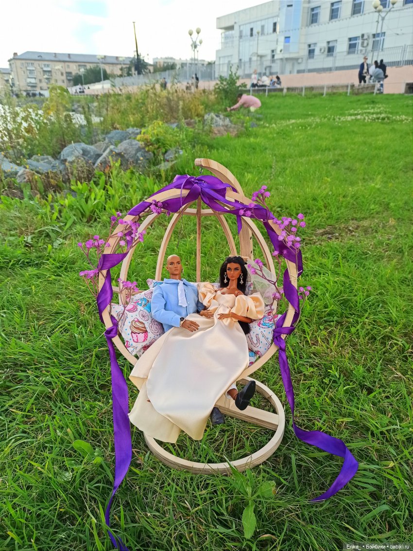 Дейзи Джонсон: загородный отдых на качелях | Бэйбики Дейзи Джонсон: загородный отдых на качелях (фото 2)