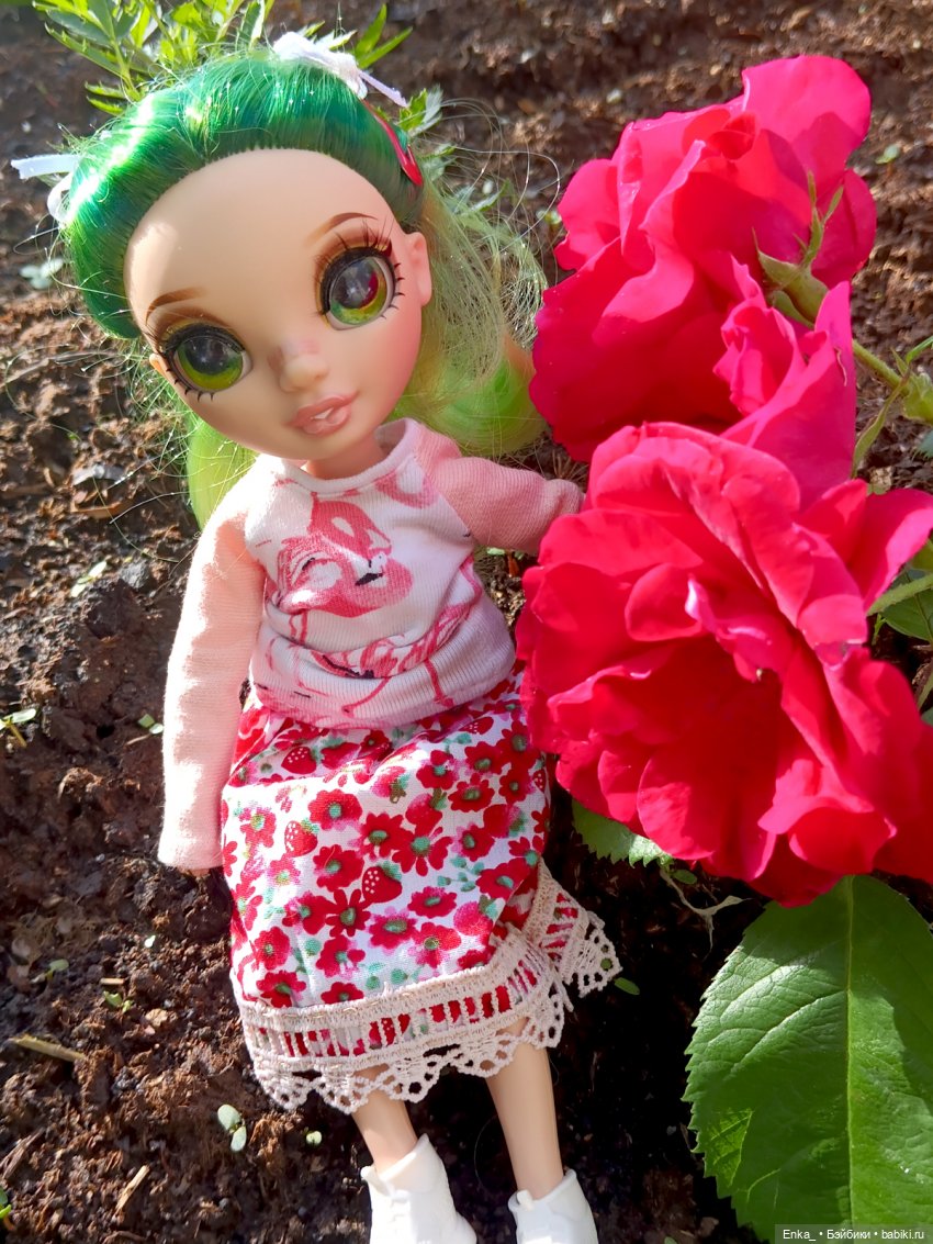 Джейд в гостях у аистов — Куклы Rainbow High (Рейнбоу Хай