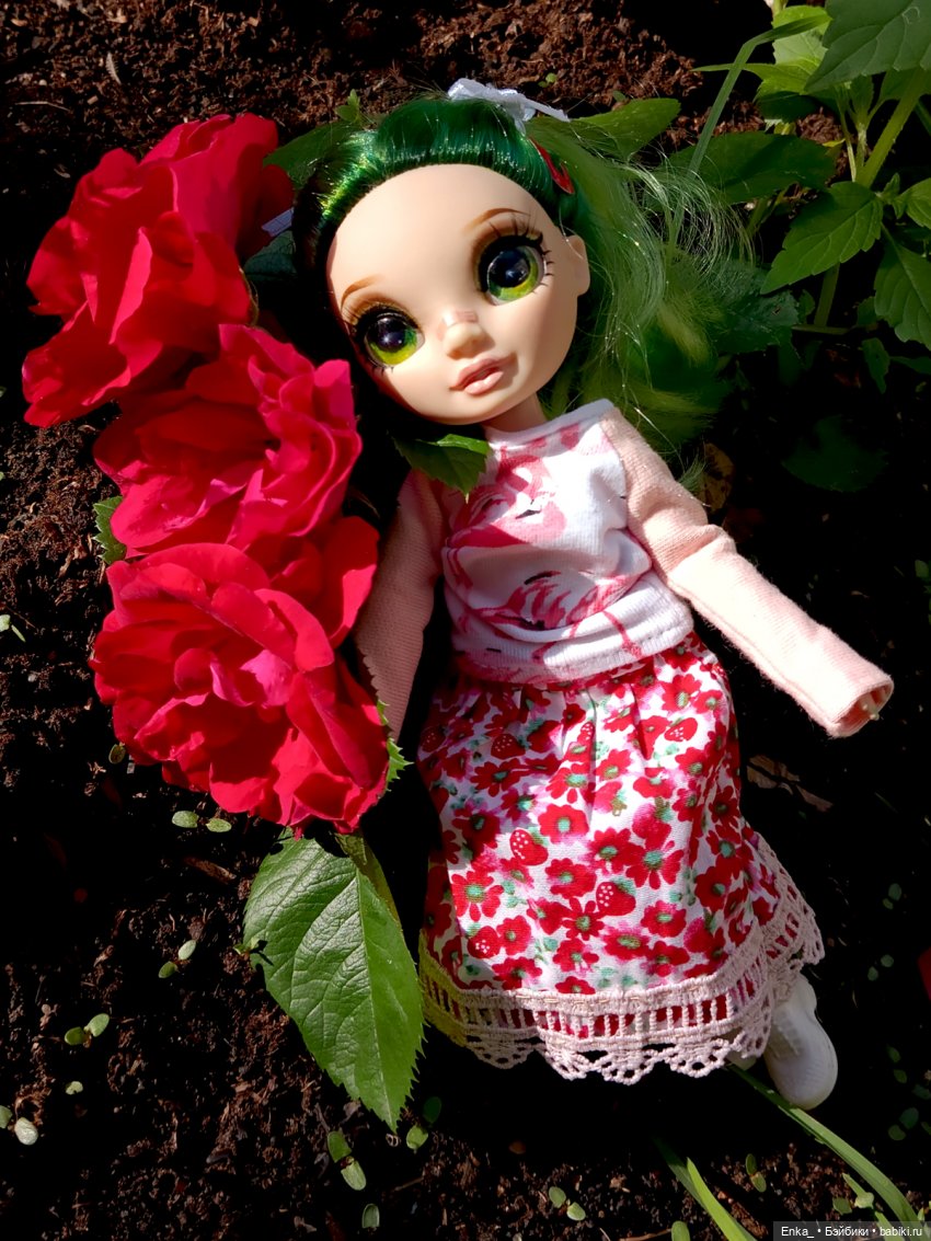 Джейд в гостях у аистов — Куклы Rainbow High (Рейнбоу Хай