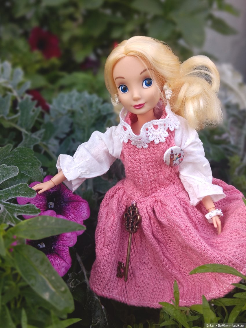 Что увидела Алиса в Зазеркалье (фото 8)