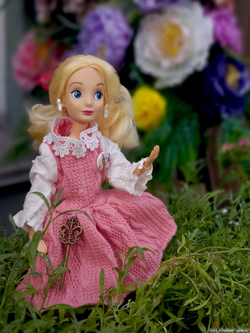 Что увидела Алиса в Зазеркалье (фото 3)