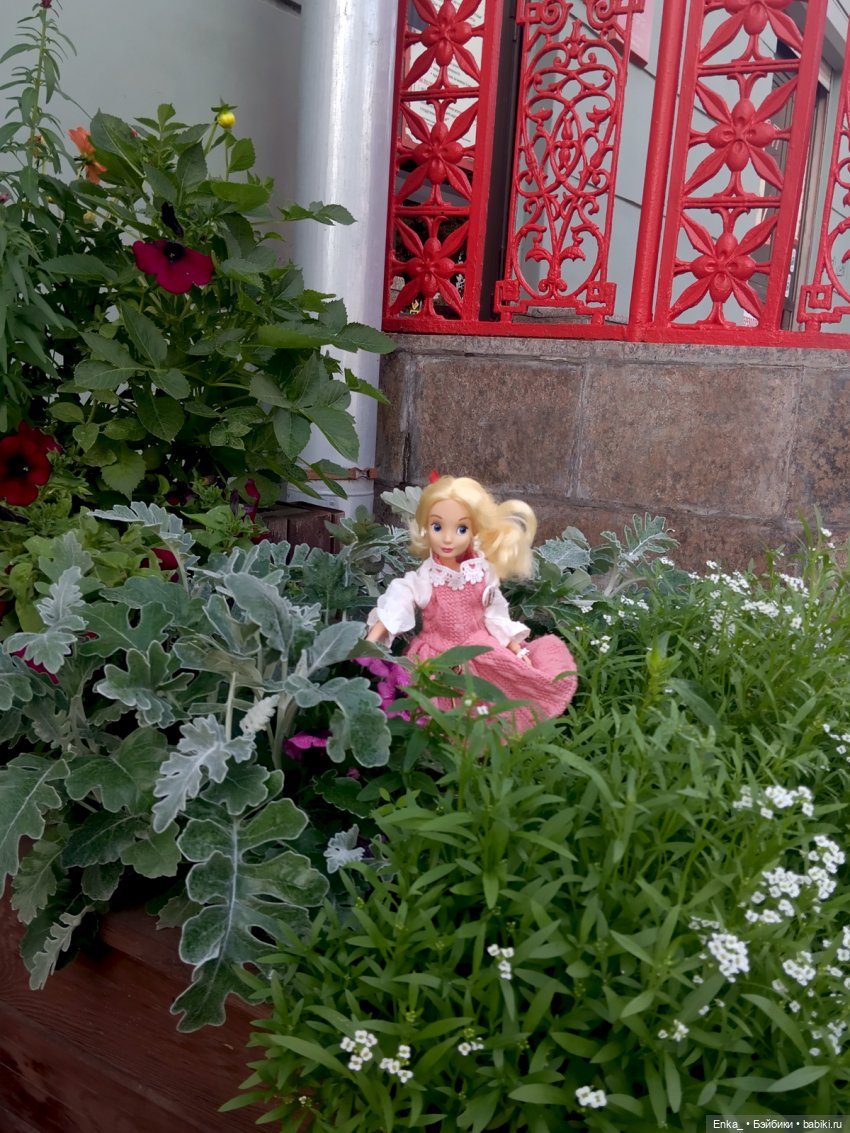 Что увидела Алиса в Зазеркалье (фото 6)