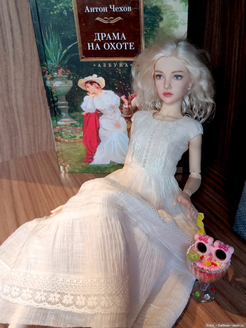 Что увидела Зая на книжной полке (фото 6)