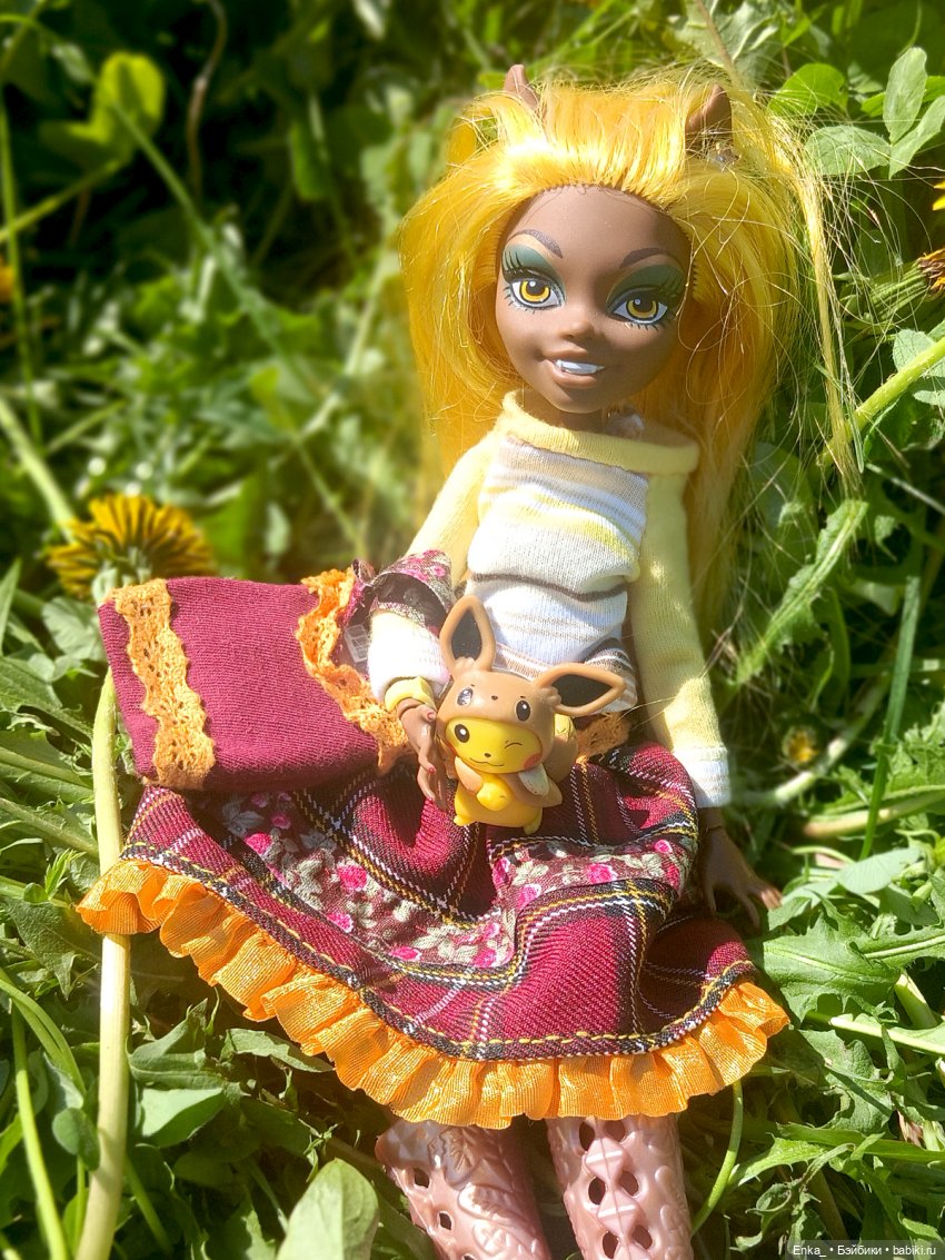 Клодия в одуванчиках — Куклы Monster High (Монстер Хай)