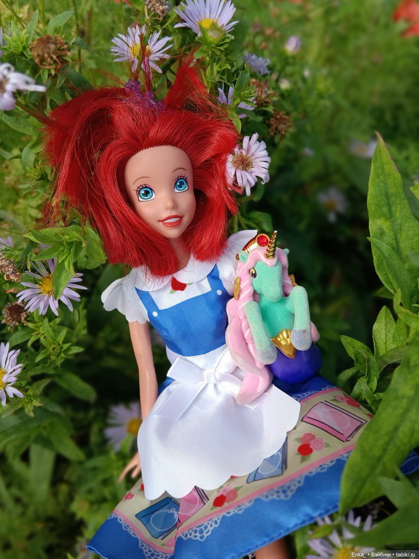 Ариэль на цветущем лугу — Куклы Disney Animators и Принцессы Диснея: Disney Store (фото 5)