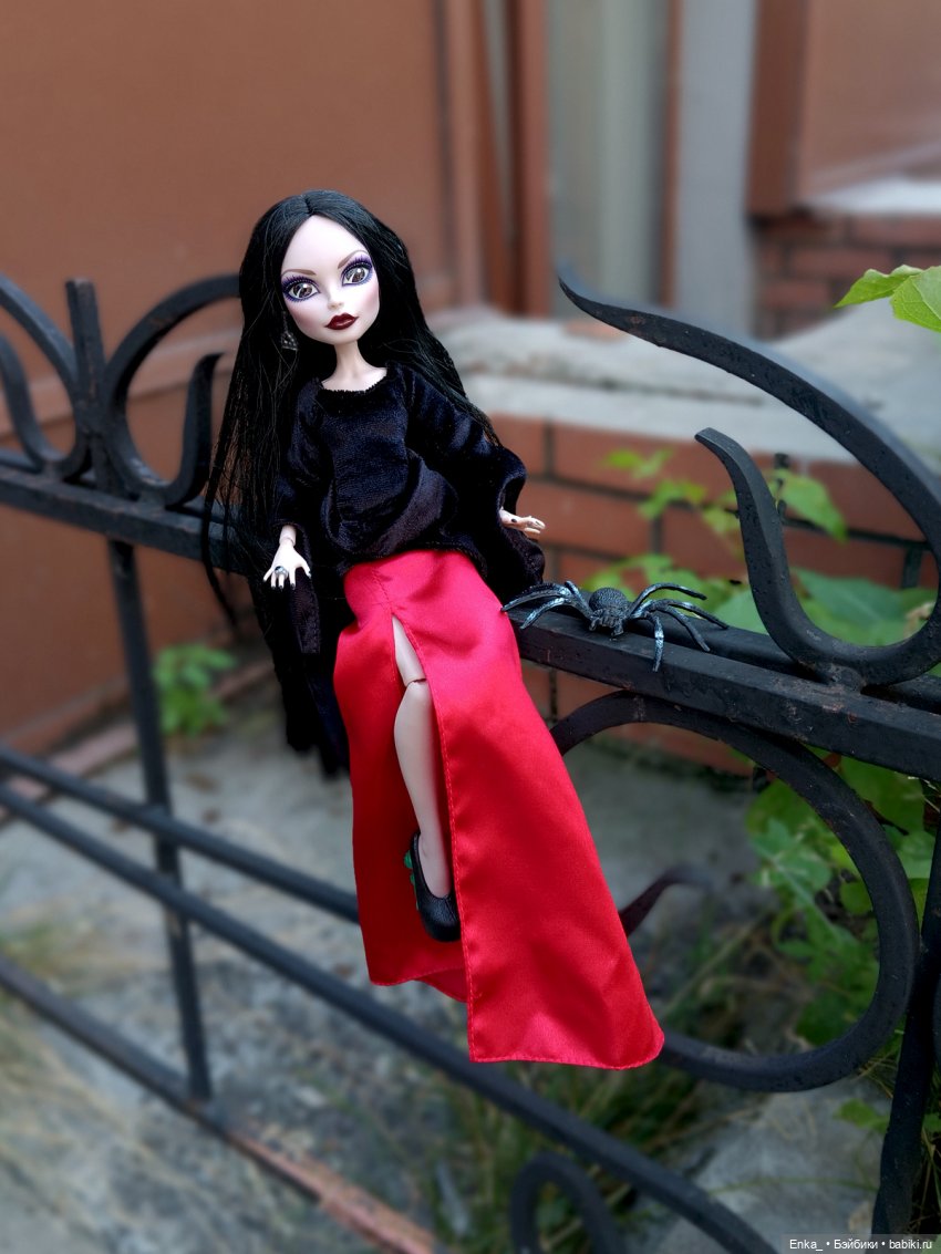 Мортиша и нить судьбы — Куклы Monster High (Монстер Хай) (фото 2)