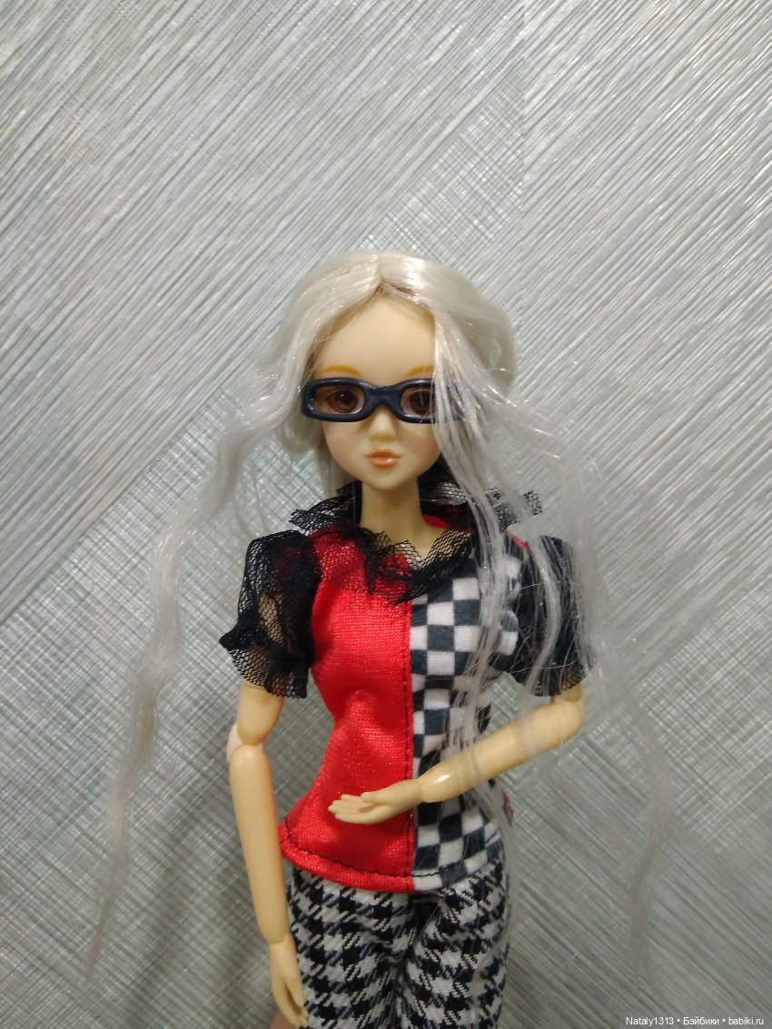 J-Doll'ка на работе — Куклы J