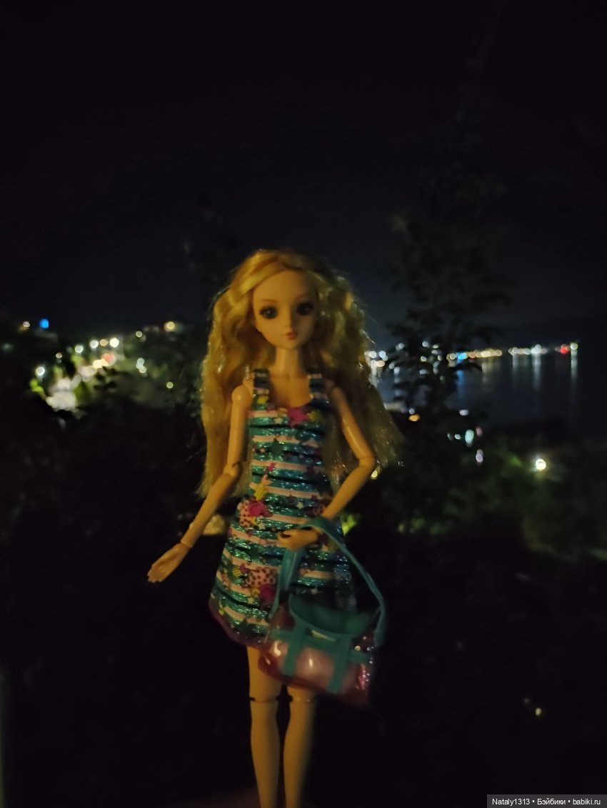 J-Doll и Крым (2021) — Куклы J