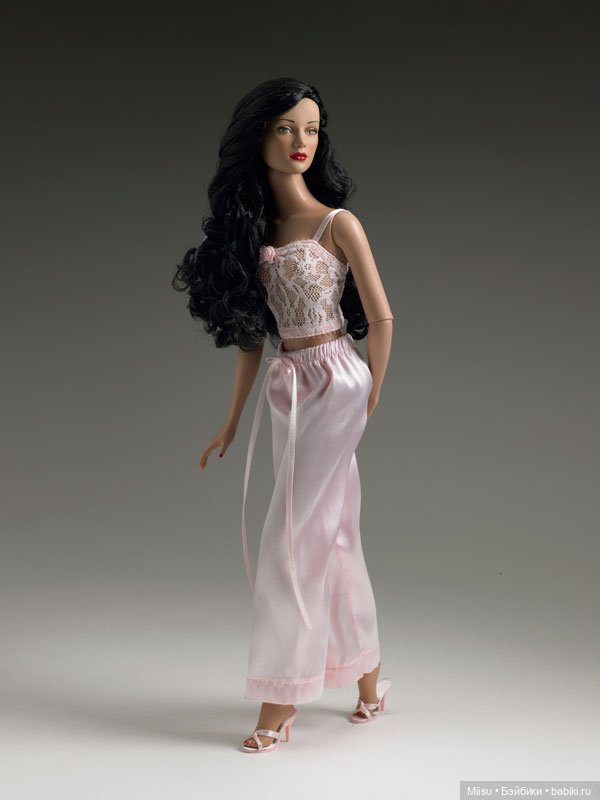 Stella Rose (Raven, Blonde) от Robert Tonner