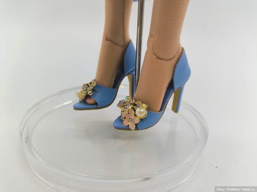 Olivia Chase as Moiré Star Gaze от Robert Tonner