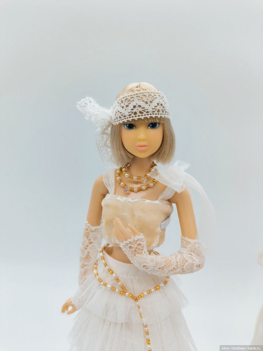 2 эпохи — 2 невесты, или Momoko Dramatic Bride и WUDSp Azone006 в аутфите CCS 24AN