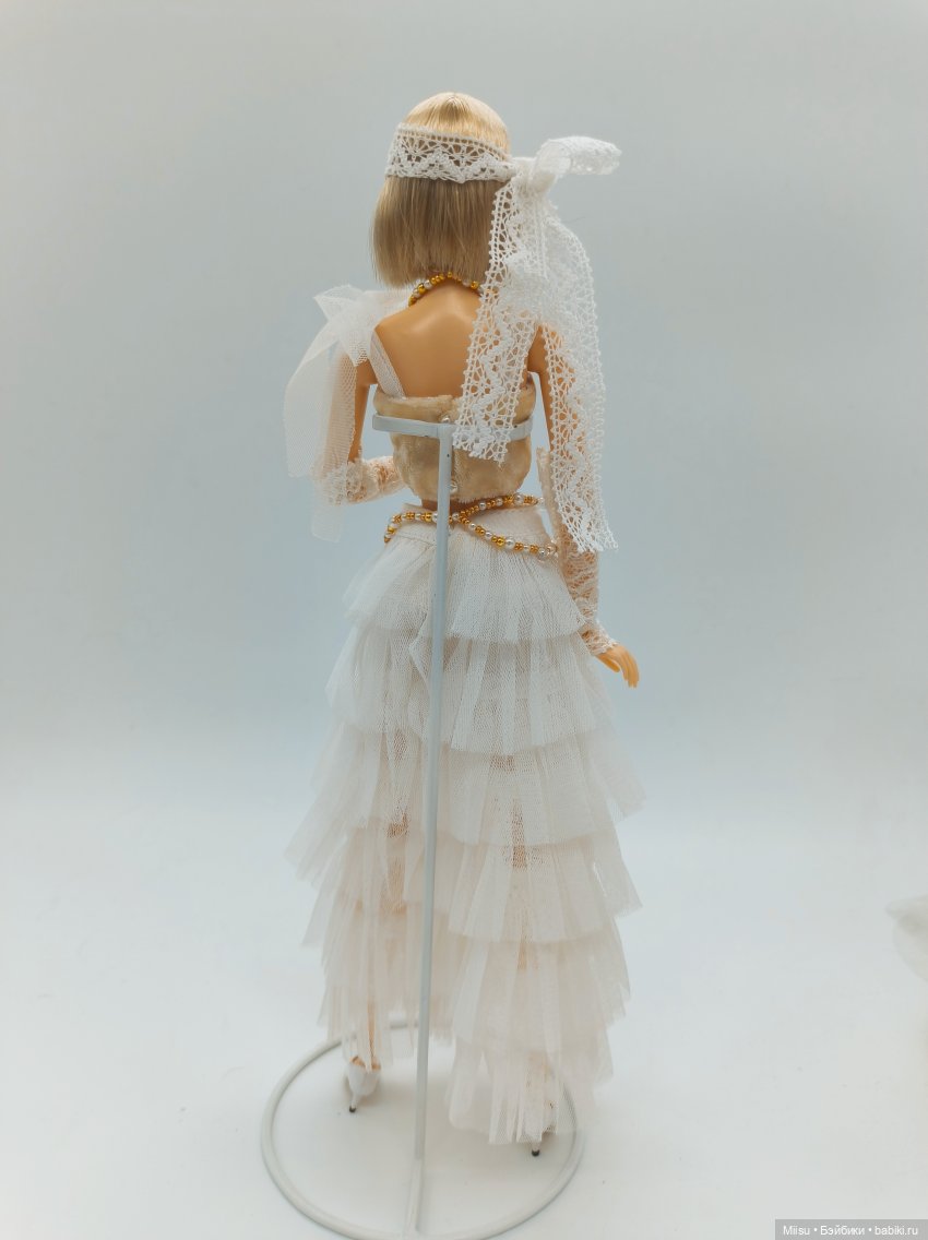 2 эпохи — 2 невесты, или Momoko Dramatic Bride и WUDSp Azone006 в аутфите CCS 24AN