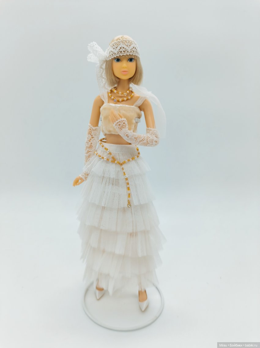 2 эпохи — 2 невесты, или Momoko Dramatic Bride и WUDSp Azone006 в аутфите CCS 24AN