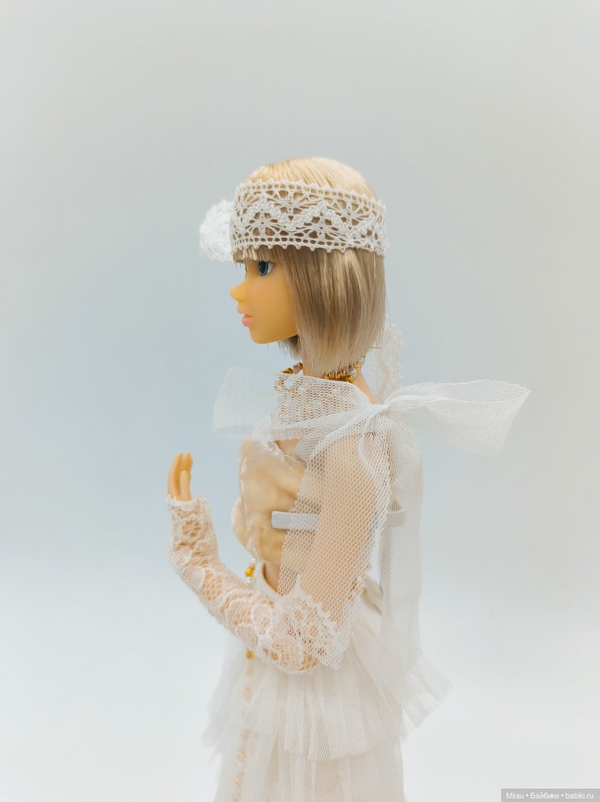2 эпохи — 2 невесты, или Momoko Dramatic Bride и WUDSp Azone006 в аутфите CCS 24AN