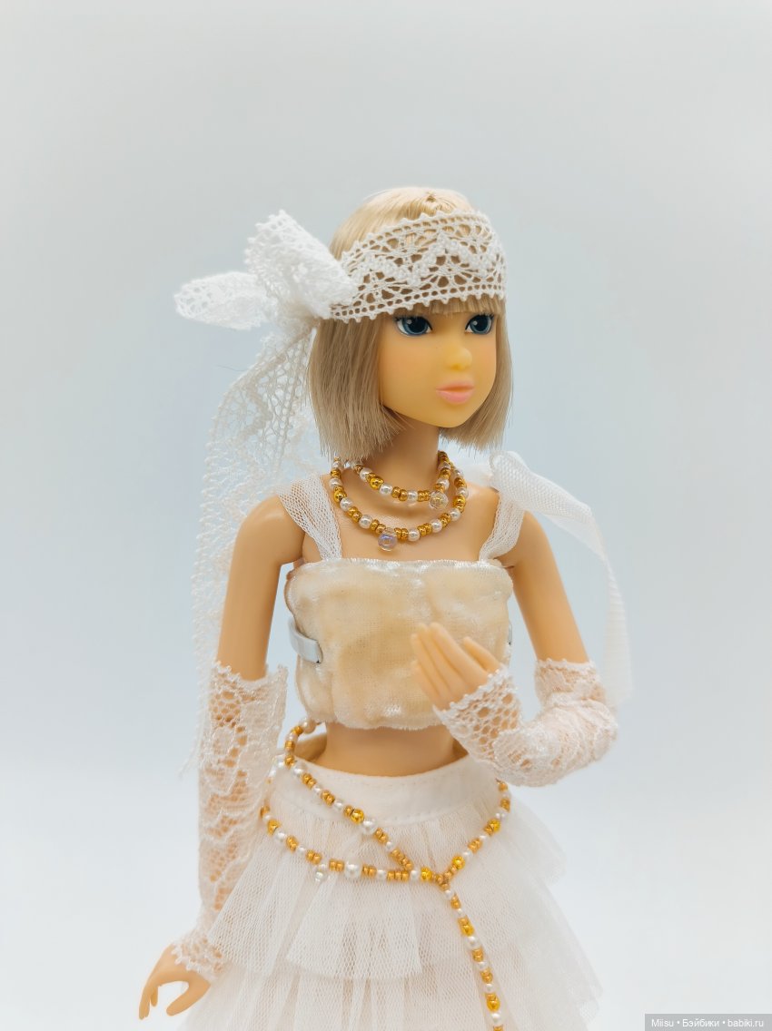 2 эпохи — 2 невесты, или Momoko Dramatic Bride и WUDSp Azone006 в аутфите CCS 24AN
