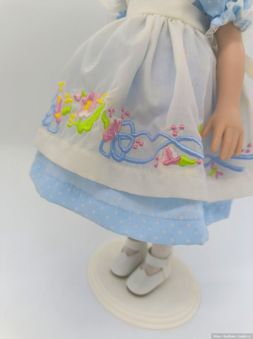 Barbara McCall in Wonderland от Robert Tonner (фото 6)