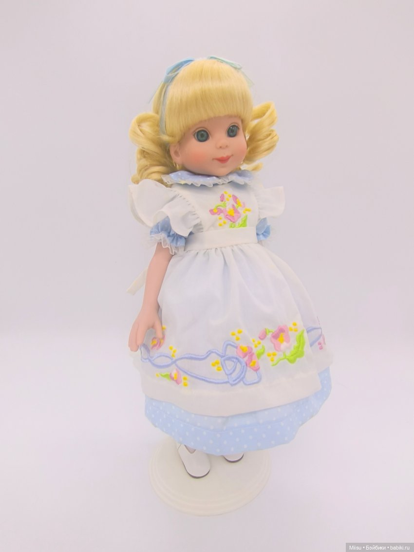 Barbara McCall in Wonderland от Robert Tonner (фото 3)